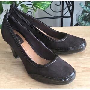 Clark’s Artisan Women’s Black Suede‎ and Patent Leather Pumps Heels Size 9M